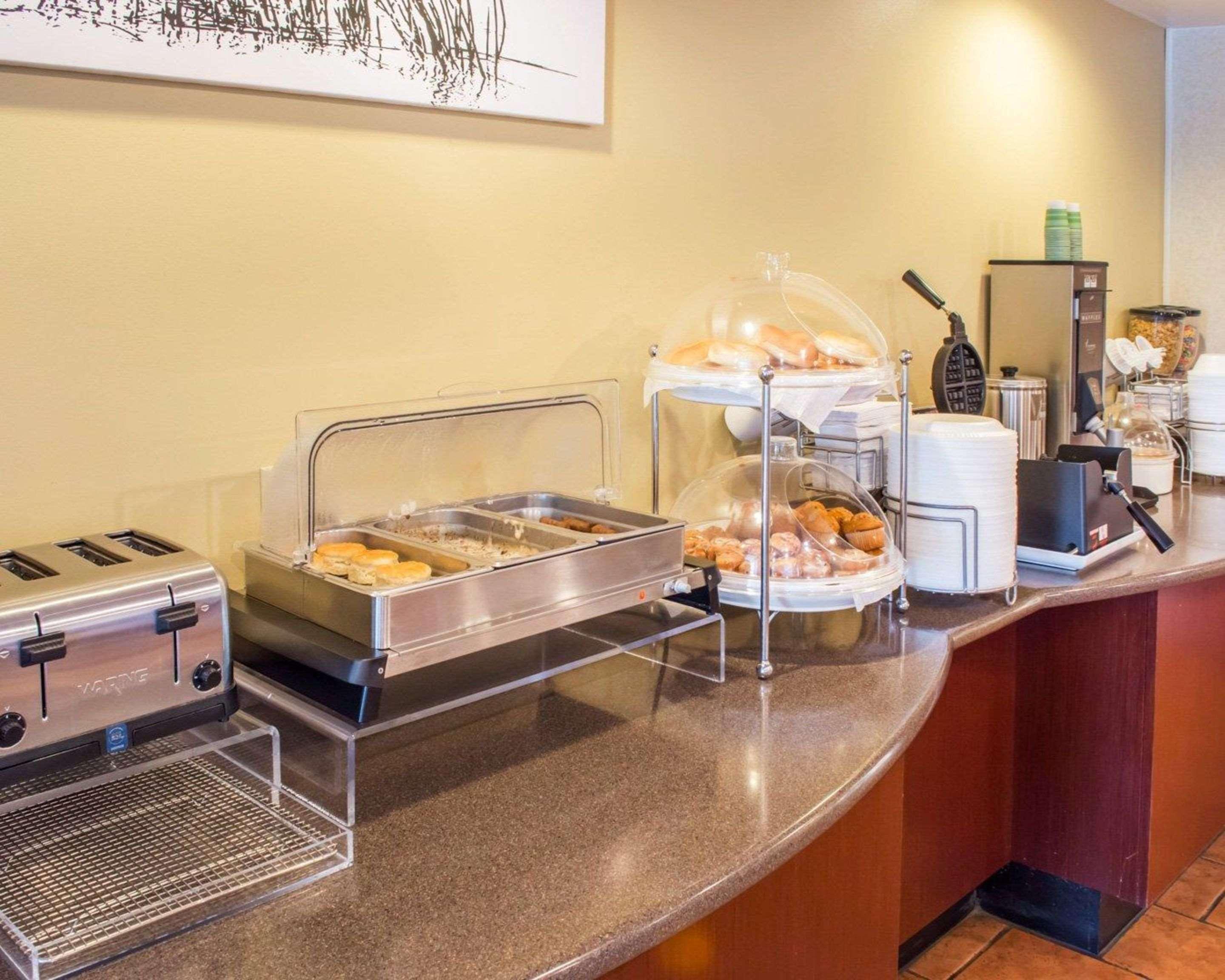Wingate By Wyndham Dublin Near Claytor Lake State Park Ngoại thất bức ảnh