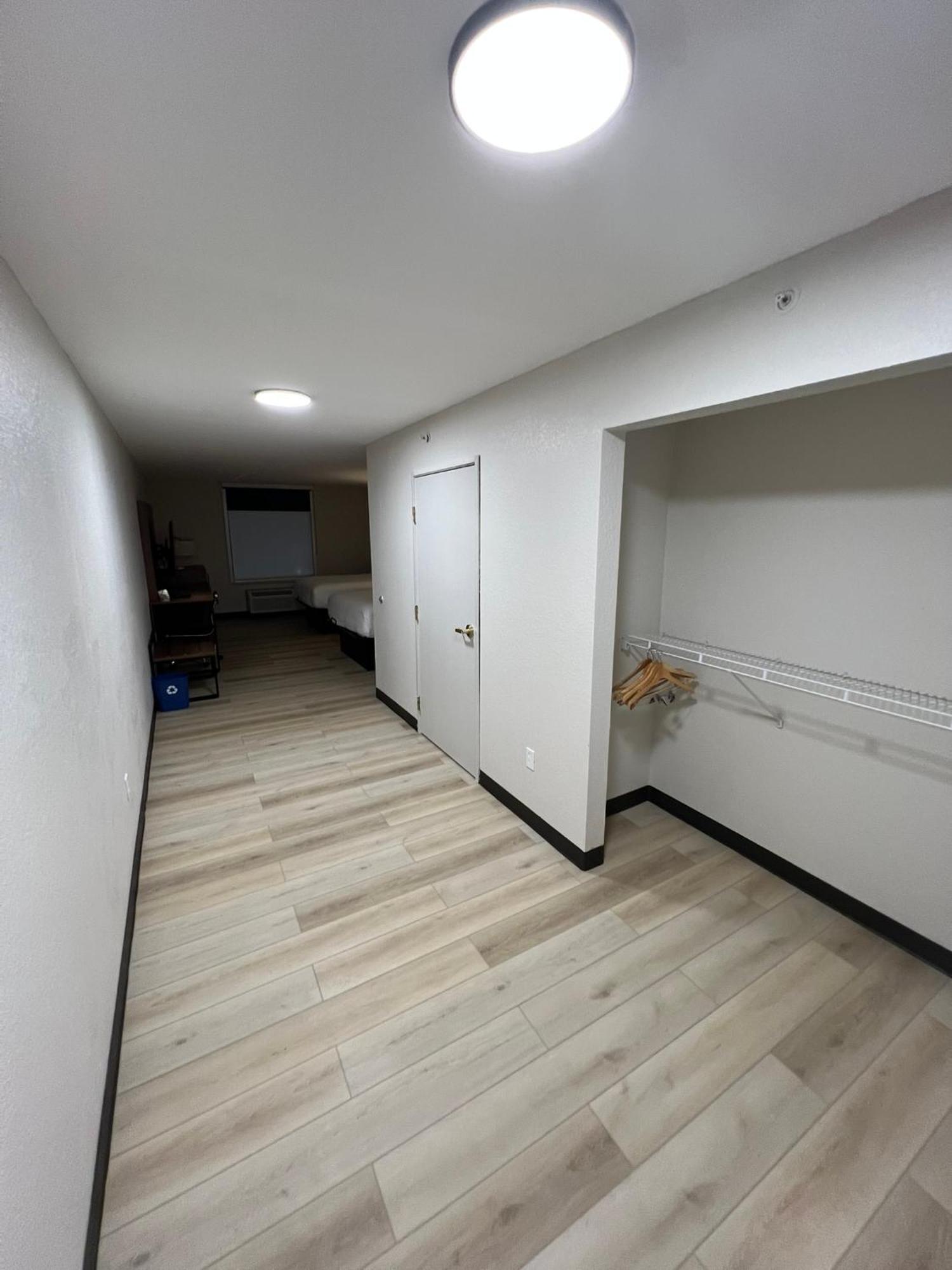 Wingate By Wyndham Dublin Near Claytor Lake State Park Ngoại thất bức ảnh