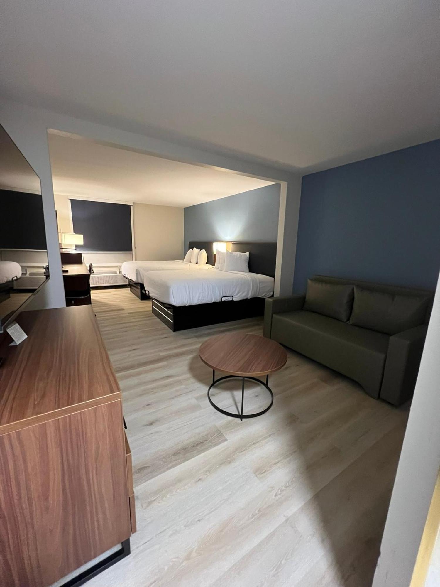 Wingate By Wyndham Dublin Near Claytor Lake State Park Ngoại thất bức ảnh