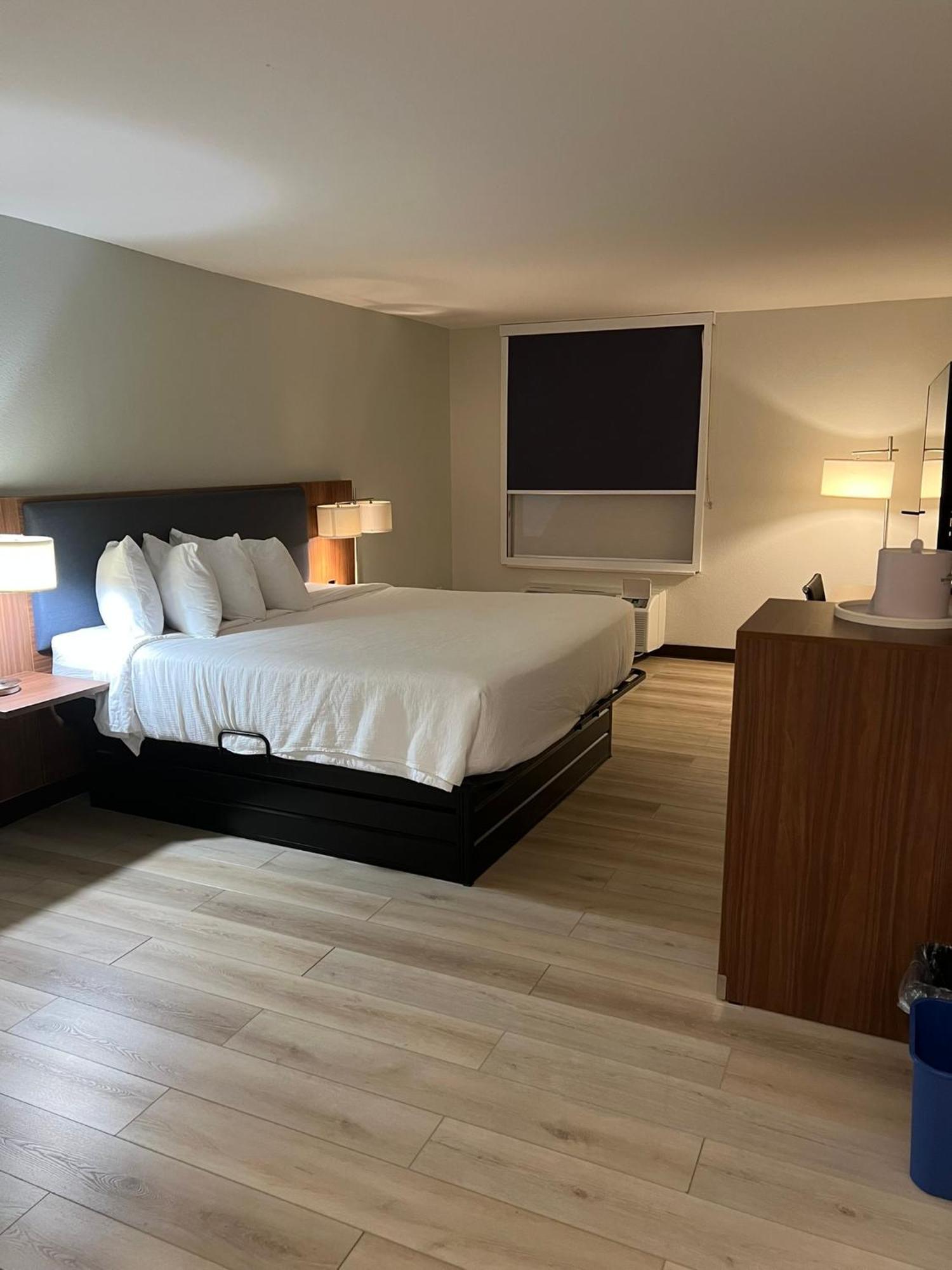 Wingate By Wyndham Dublin Near Claytor Lake State Park Ngoại thất bức ảnh