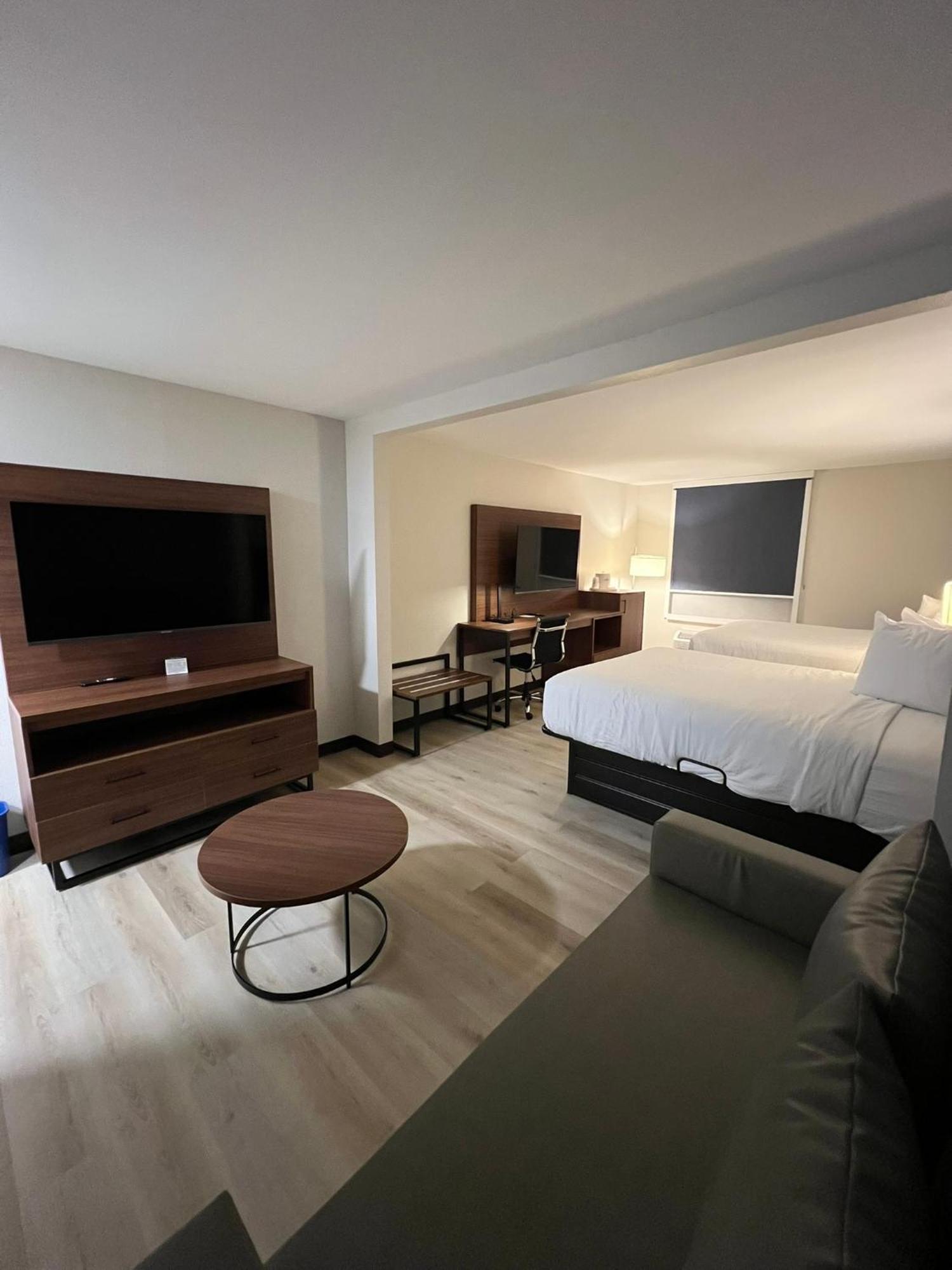 Wingate By Wyndham Dublin Near Claytor Lake State Park Ngoại thất bức ảnh